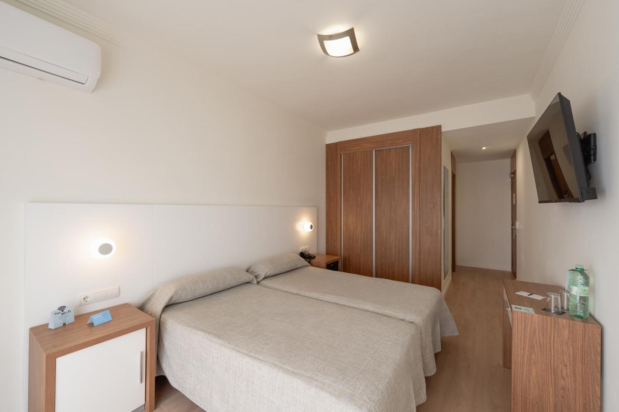 Hotel Rh Riviera - Adults Only Гандия Екстериор снимка